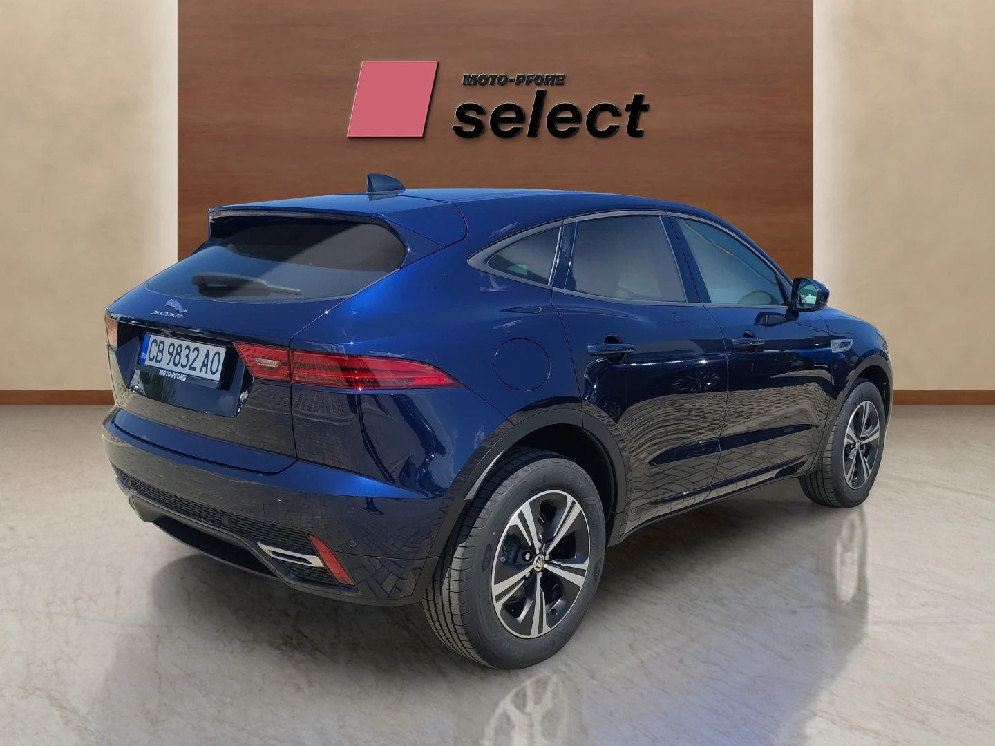 Jaguar E-pace 2.0 MHEV - изображение 5