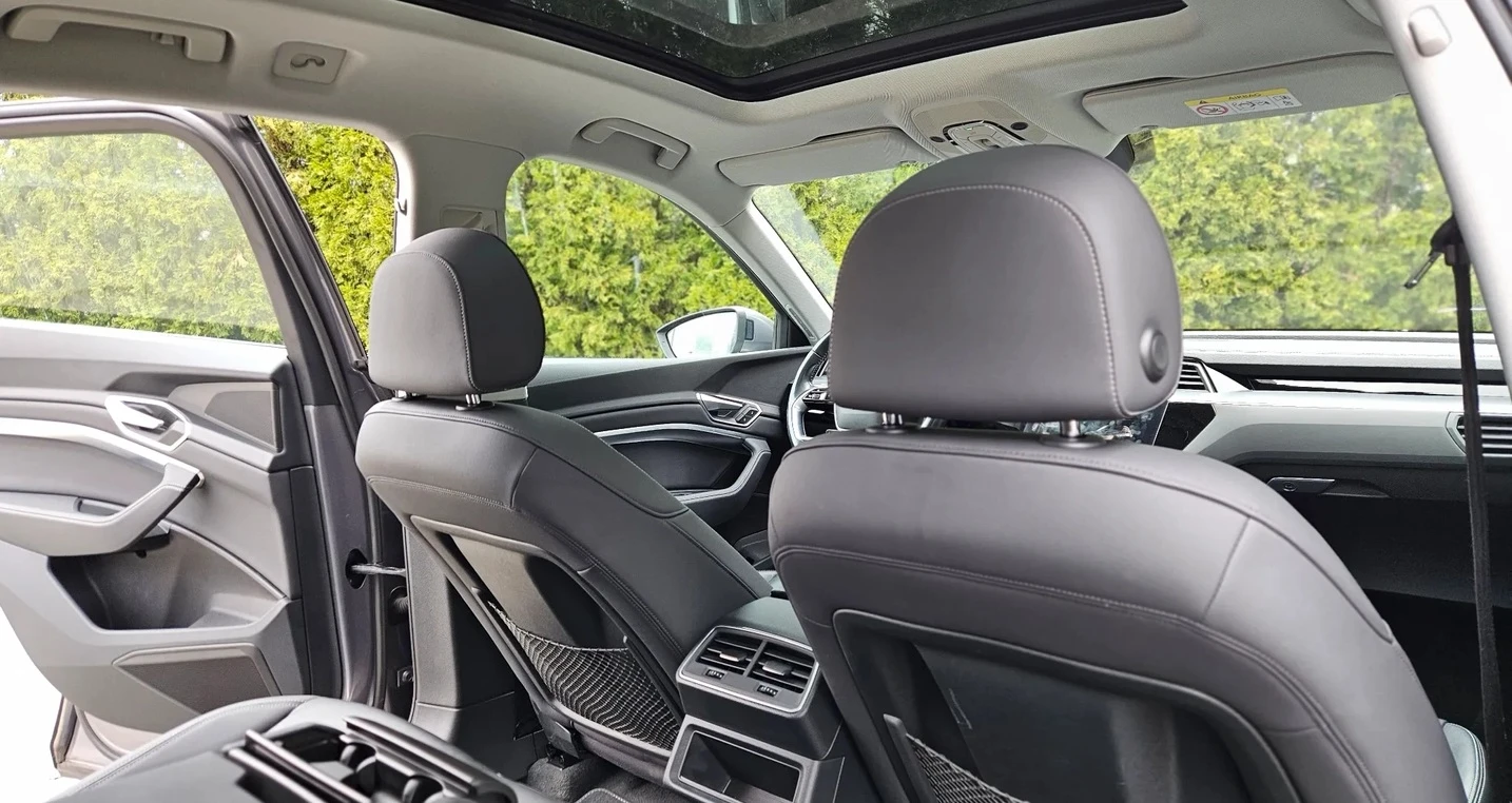 Audi E-Tron 55 Quattro, снимка 6 - Автомобили и джипове - 54041070