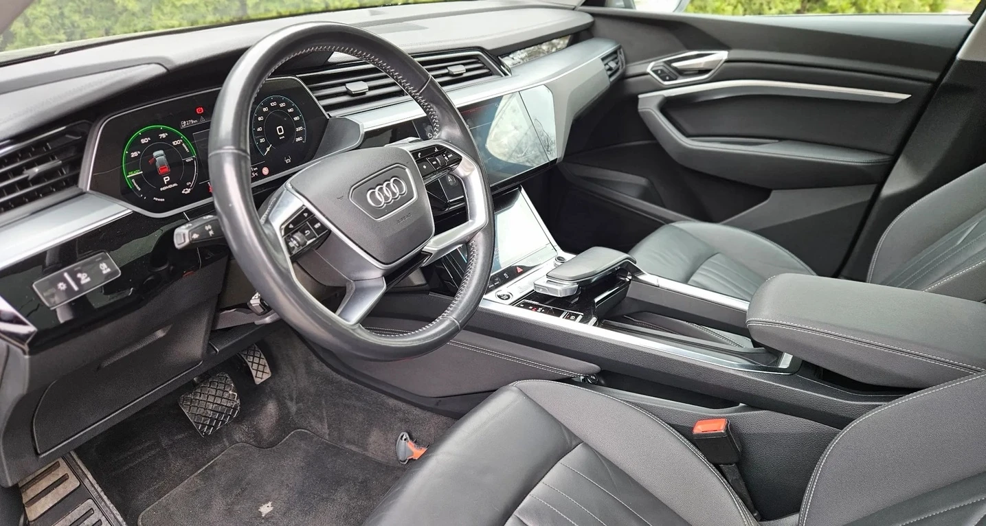 Audi E-Tron 55 Quattro, снимка 5 - Автомобили и джипове - 54041070