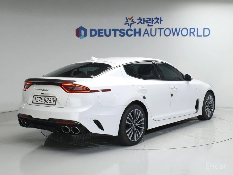 Kia Stinger * 2.0T* PRIME* КОЖА* ПОДГРЕВ* KEYLESS* КАМЕРИ* , снимка 3 - Автомобили и джипове - 54146882