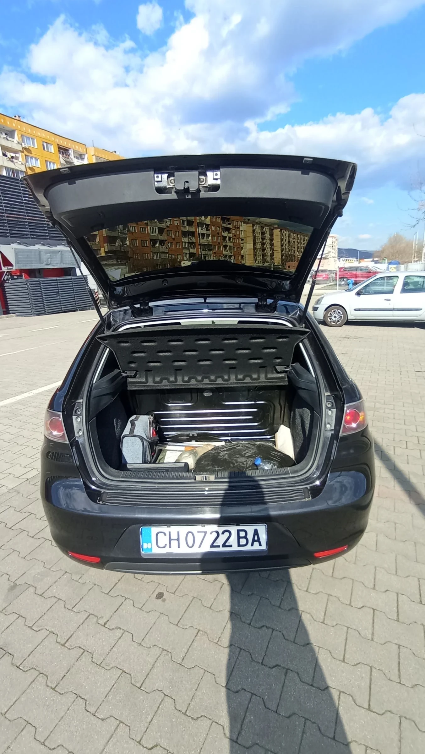 Seat Ibiza 1.4 бензин+ LPG, снимка 6 - Автомобили и джипове - 54459473