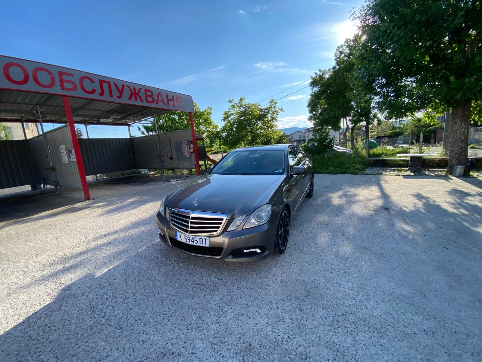 Mercedes-Benz E 220 2.2, снимка 3 - Автомобили и джипове - 54623189