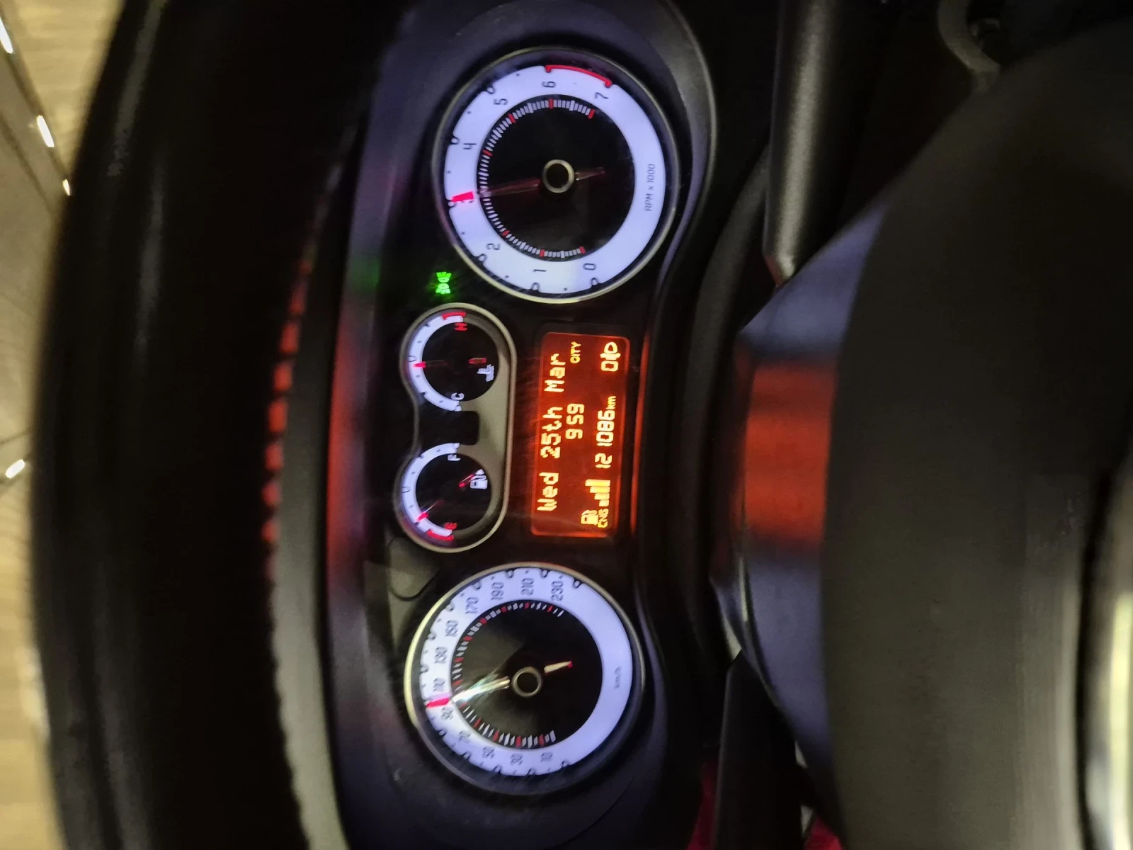 Fiat 500L 0.9 TwinAir Turbo Бензин-Метан  EURO 5b, снимка 4 - Автомобили и джипове - 54874683