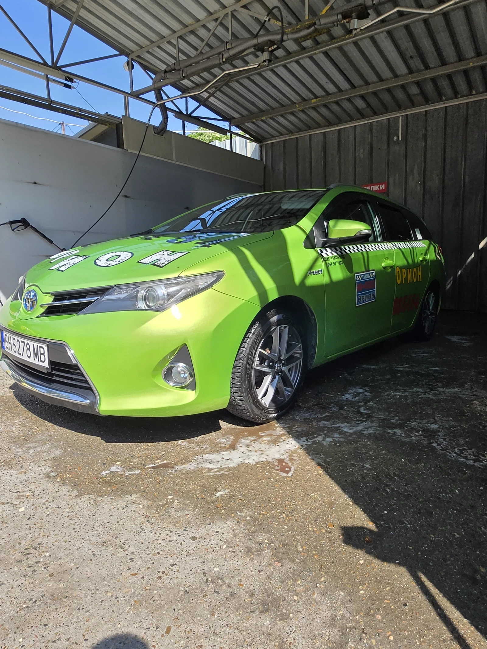 Toyota Auris С газ разход 4/100, снимка 2 - Автомобили и джипове - 55171519