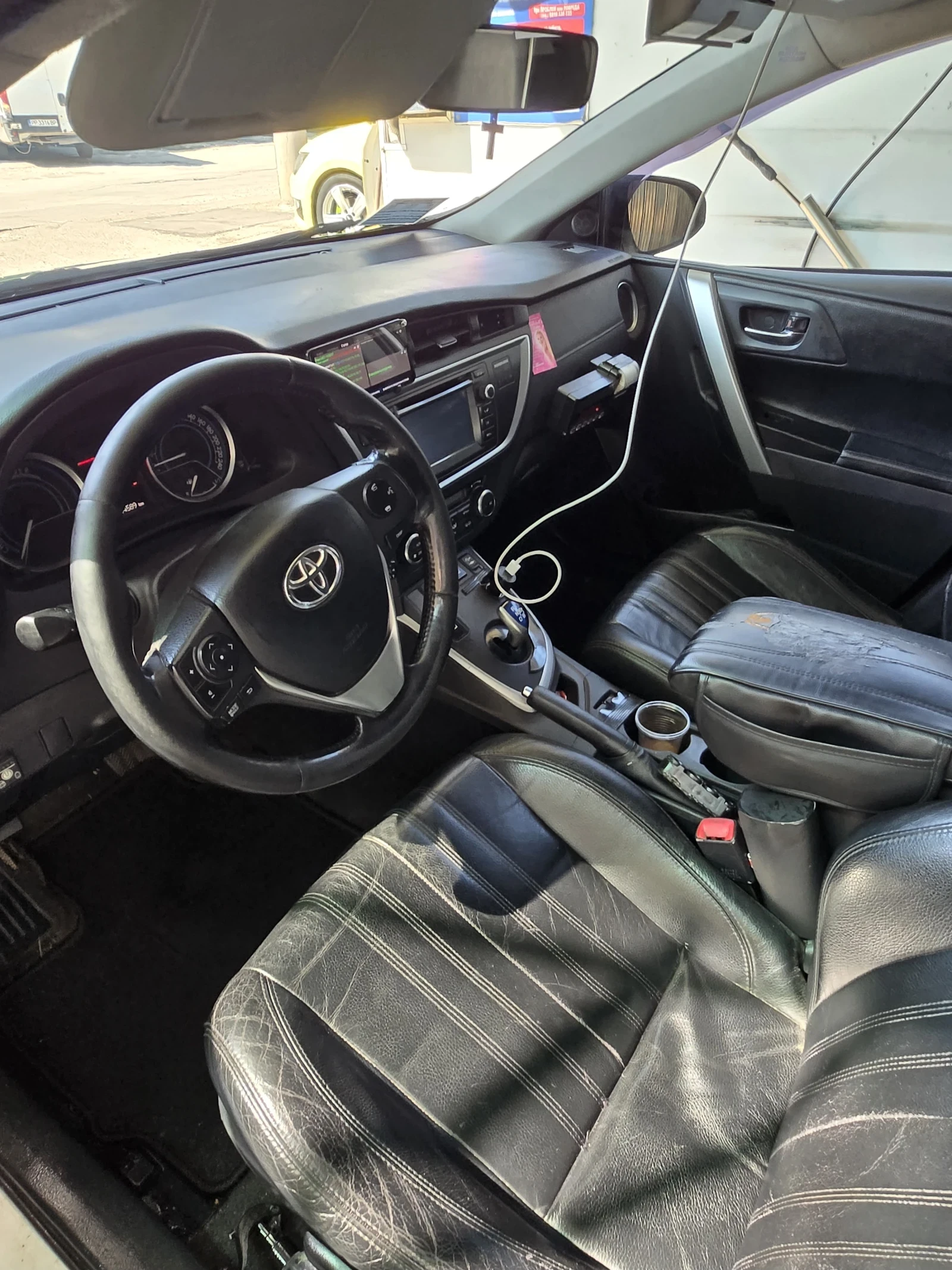 Toyota Auris С газ разход 4/100, снимка 4 - Автомобили и джипове - 55171519