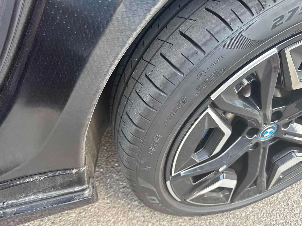 BMW iX * xDrive50 * АВТОКРЕДИТ БЕЗ ПЪРВОНАЧАЛНА ВНОСКА* , снимка 6 - Автомобили и джипове - 55248255