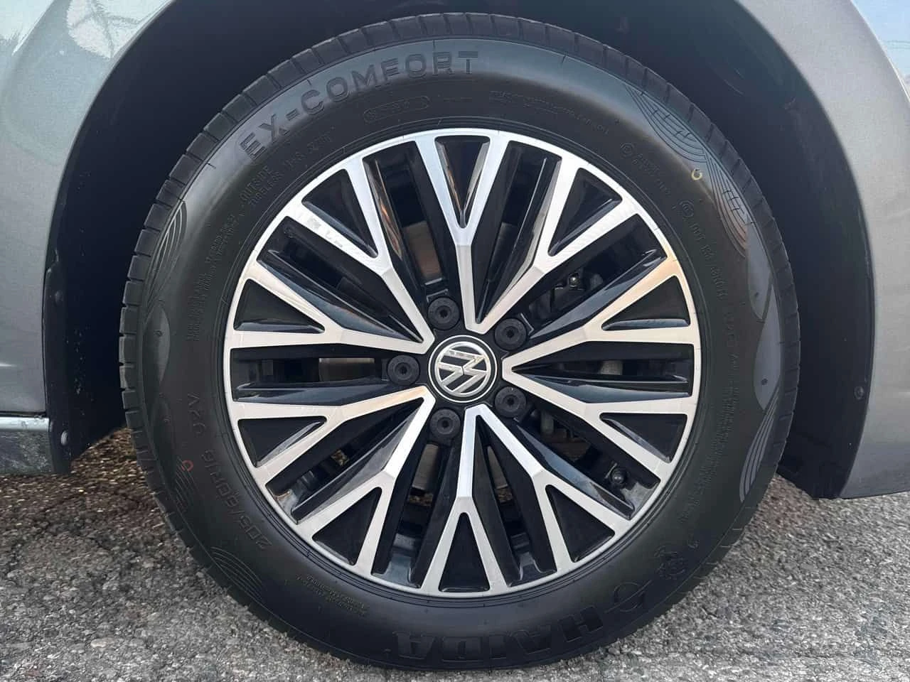 VW Jetta * Highline * CARFAX * ЦЕНА ДО БГ, снимка 14 - Автомобили и джипове - 55415911