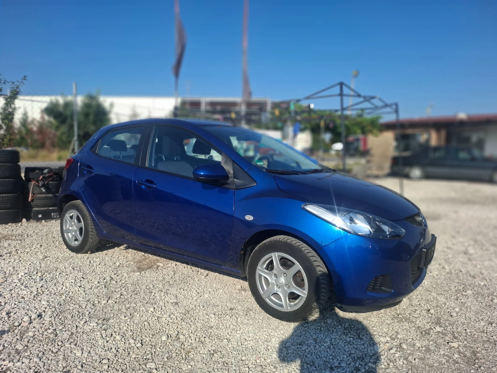 Mazda 2 1.3 Бензин, снимка 3 - Автомобили и джипове - 55440355