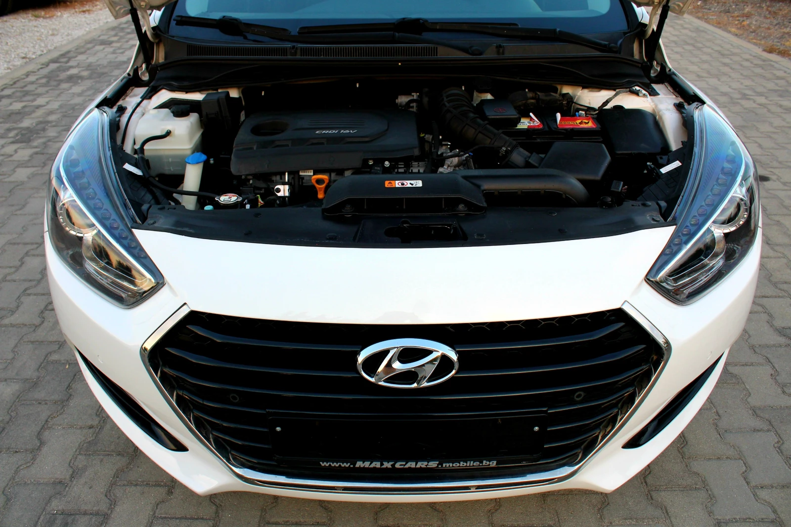 Hyundai I40 1.7CRDi СОБСТВЕН ЛИЗИНГ, снимка 8 - Автомобили и джипове - 56024270