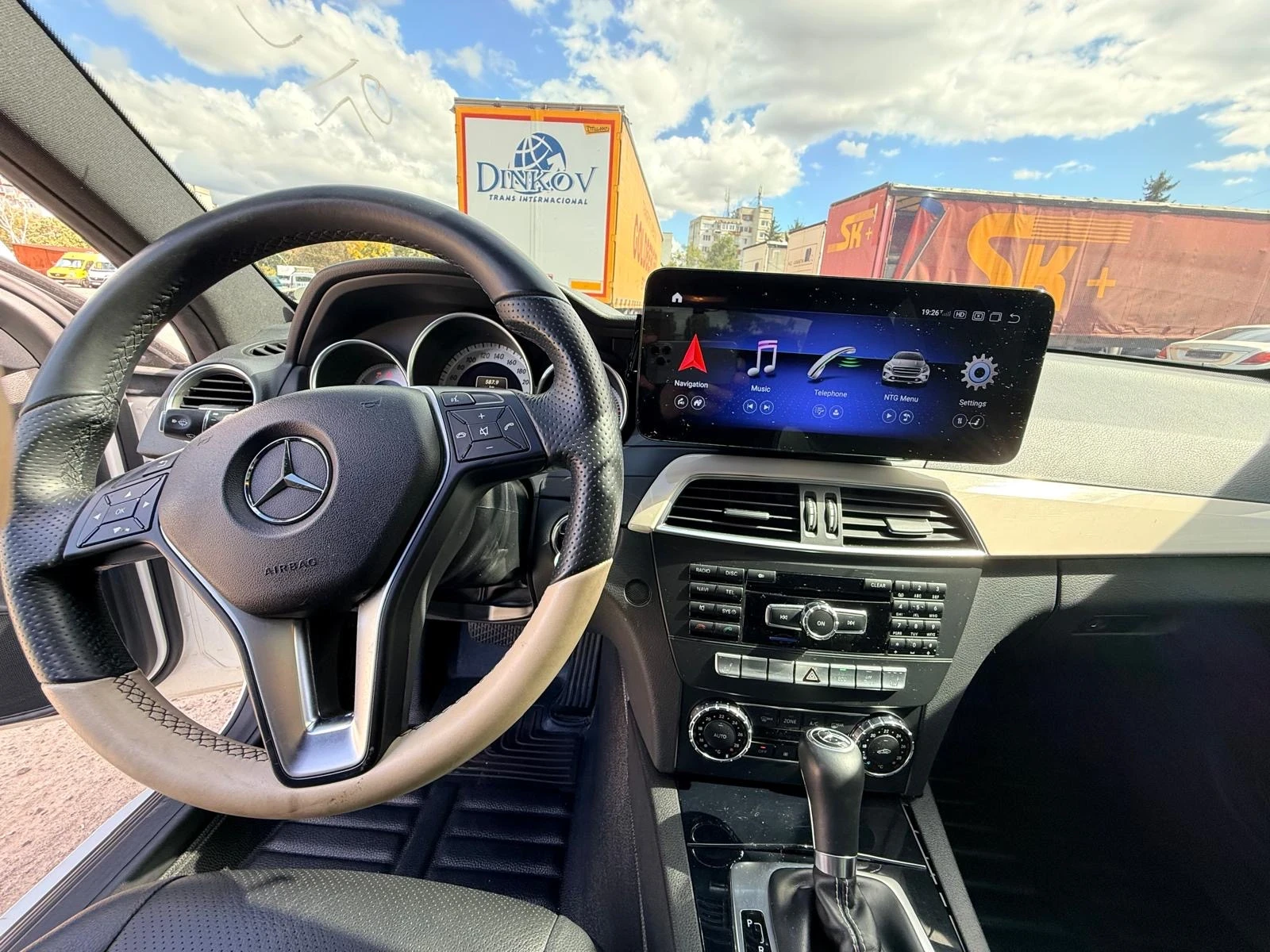 Mercedes-Benz C 220 AMG Limited Edition, снимка 12 - Автомобили и джипове - 56182714
