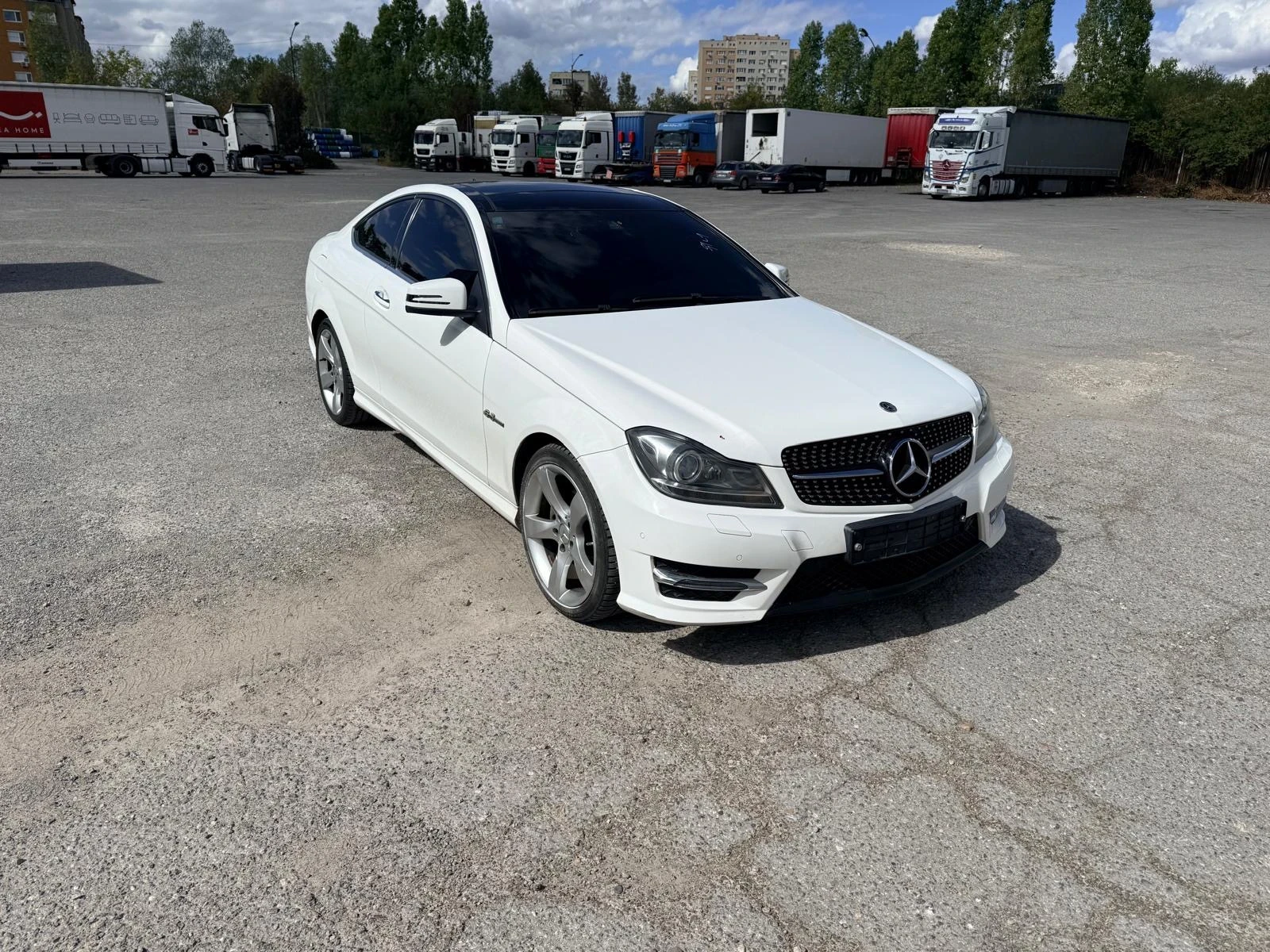 Mercedes-Benz C 220 AMG Limited Edition, снимка 4 - Автомобили и джипове - 56182714