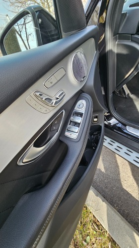 Mercedes-Benz GLC 250 d AMG 4Matic, снимка 12 - Автомобили и джипове - 44229724