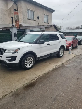 ������ Ford Explorer
