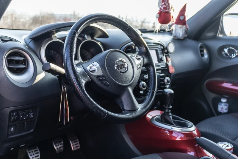 Nissan Juke TURBO БЕНЗИН РЪЧНА ОБСЛУЖЕНА , снимка 9 - Автомобили и джипове - 48435095