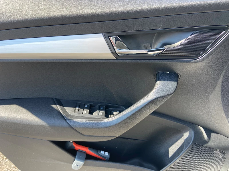 Skoda Karoq Има видеоклип към обявата!, снимка 7 - Автомобили и джипове - 51015020