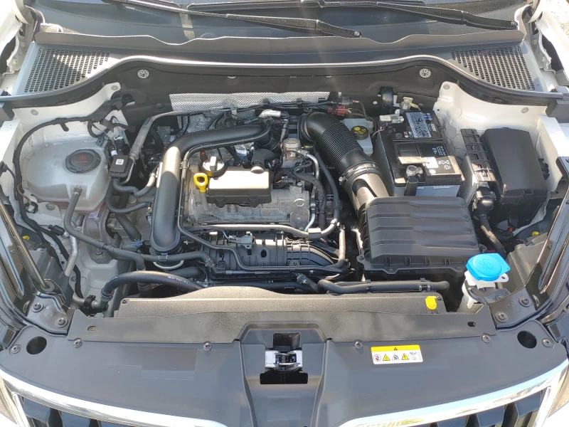 Skoda Karoq Има видеоклип към обявата!, снимка 14 - Автомобили и джипове - 51015020