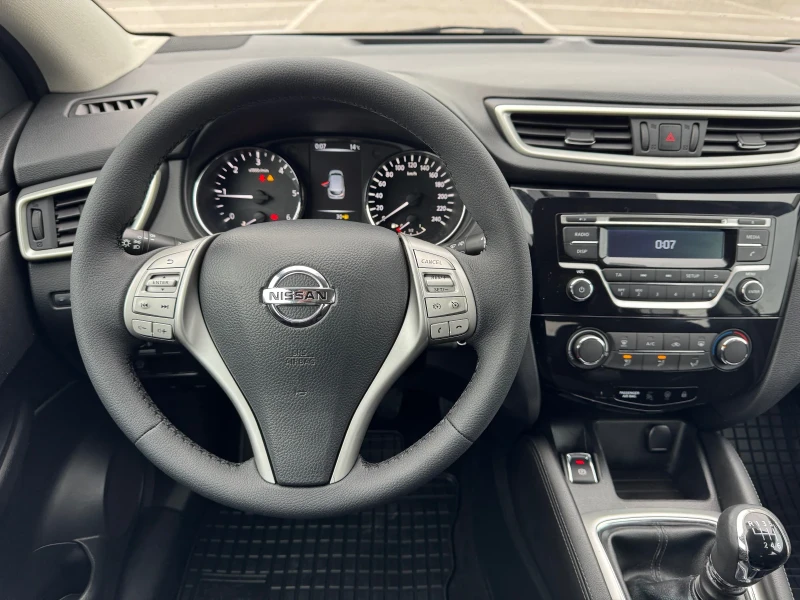Nissan Qashqai 1.5 DCI - TEKNA, снимка 10 - Автомобили и джипове - 52098216