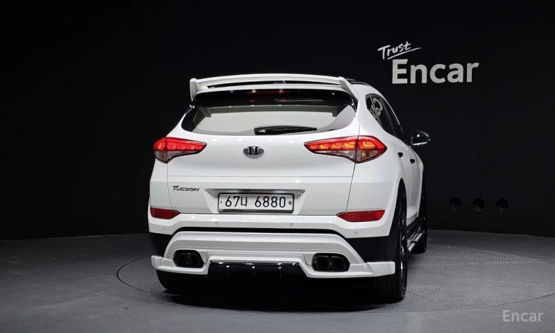 Hyundai Tucson, снимка 4 - Автомобили и джипове - 52723036