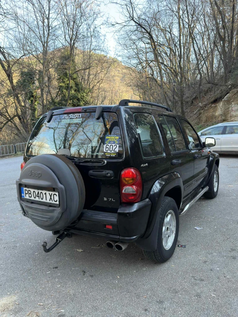 Jeep Cherokee 3.7, снимка 5 - Автомобили и джипове - 53102036
