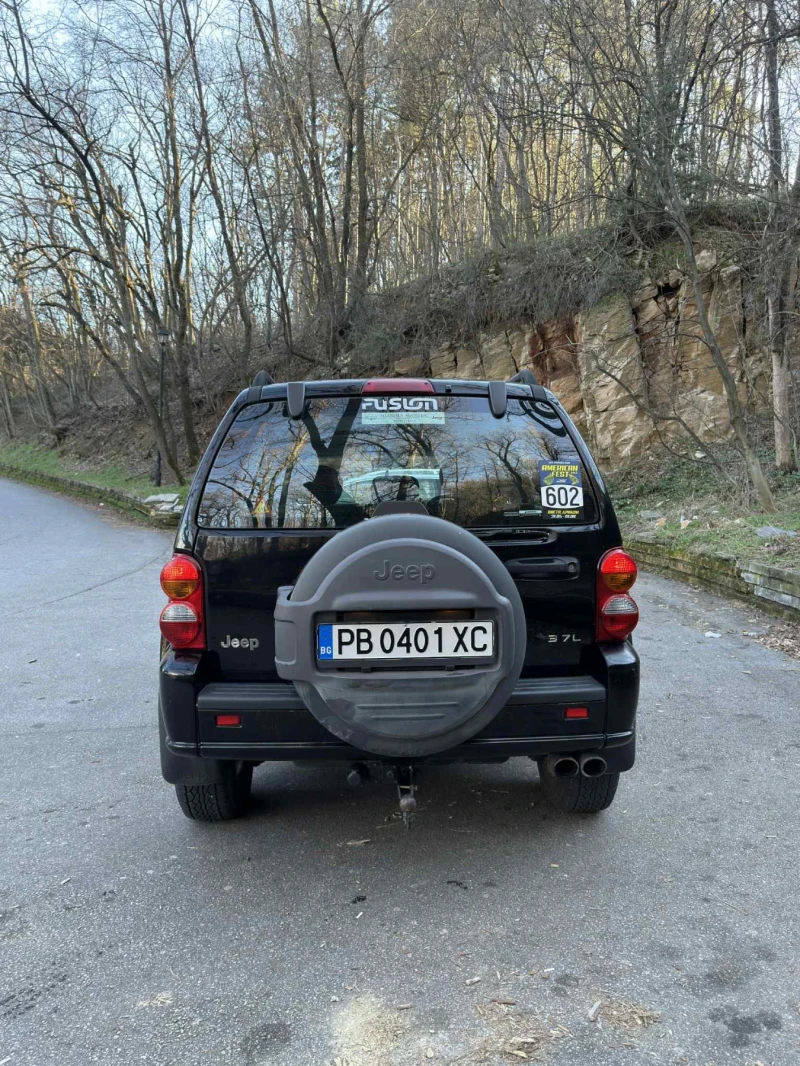 Jeep Cherokee 3.7, снимка 6 - Автомобили и джипове - 53102036