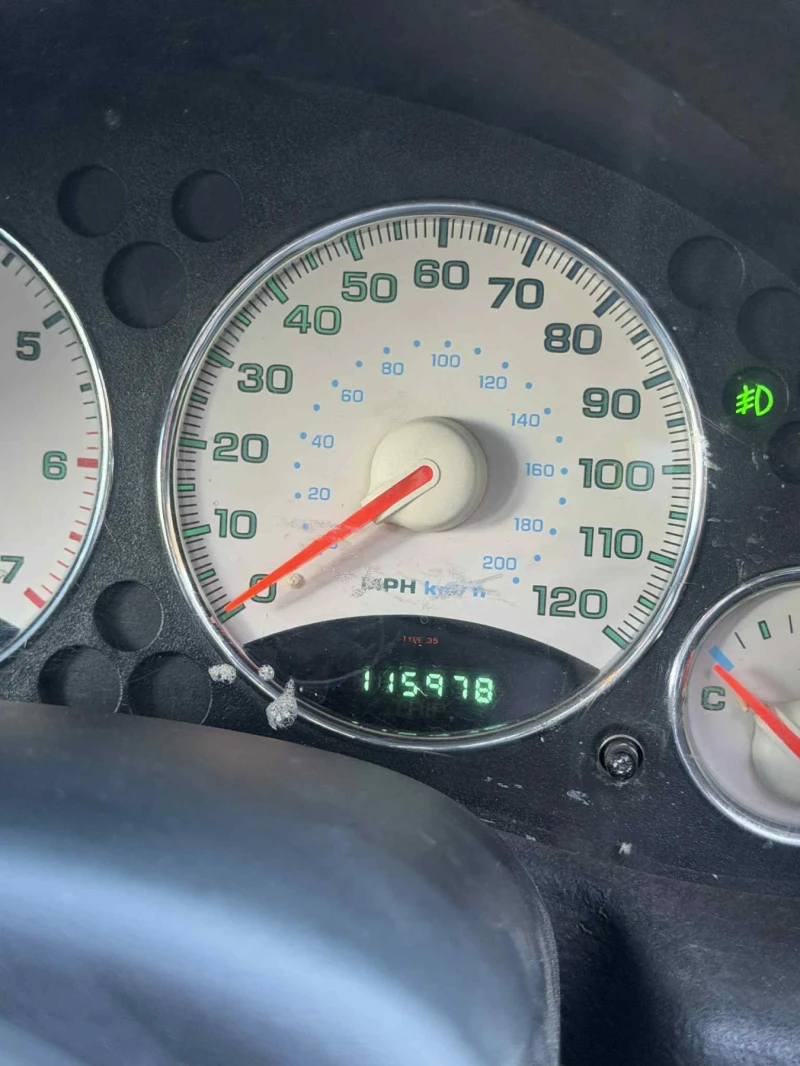 Jeep Cherokee 3.7, снимка 11 - Автомобили и джипове - 53102036