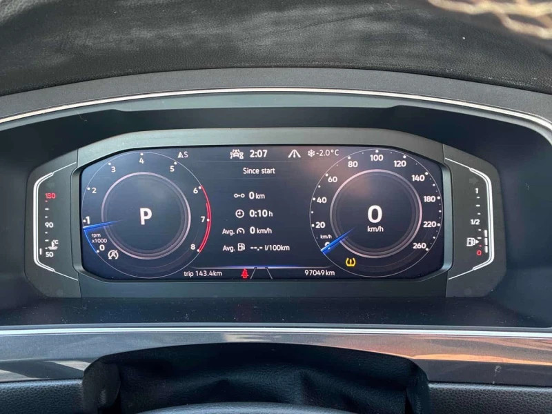 VW Tiguan * Comfortline * SE * 4MOTION * ACC * KEYLESS * , снимка 8 - Автомобили и джипове - 53532908