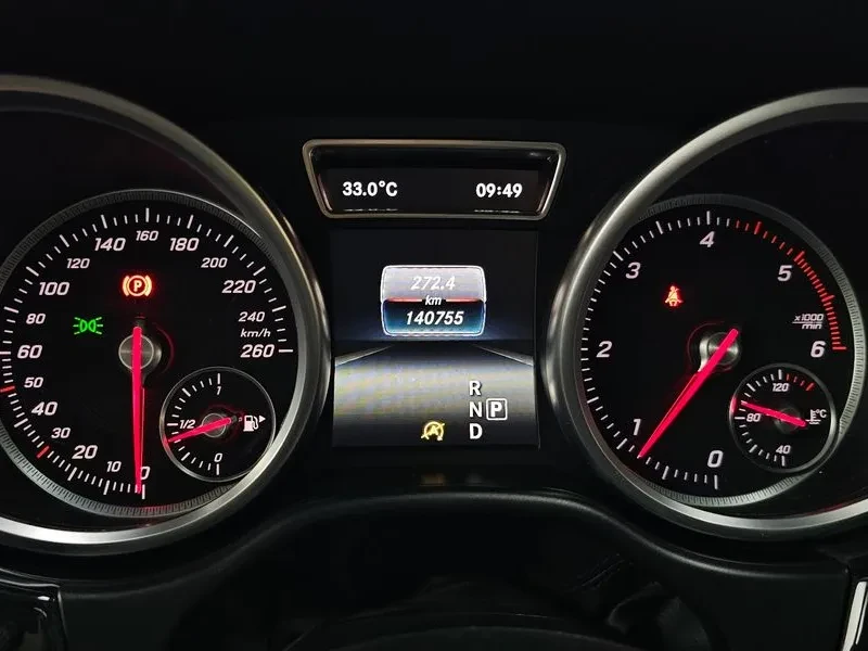 Mercedes-Benz GLE 250 D 4Matic, снимка 8 - Автомобили и джипове - 55789157