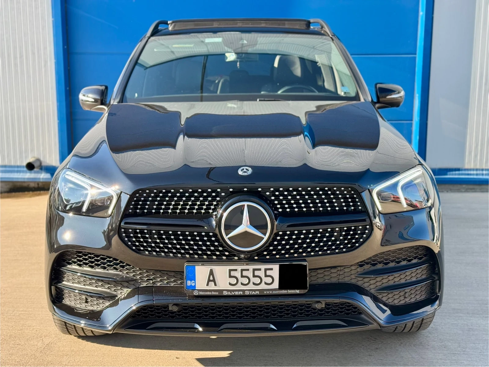 Mercedes-Benz GLE 350 3.0 V6 * 2 x AMG* Досие в Силвър Стар* 84 000км. | Mobile.bg — изображение 1