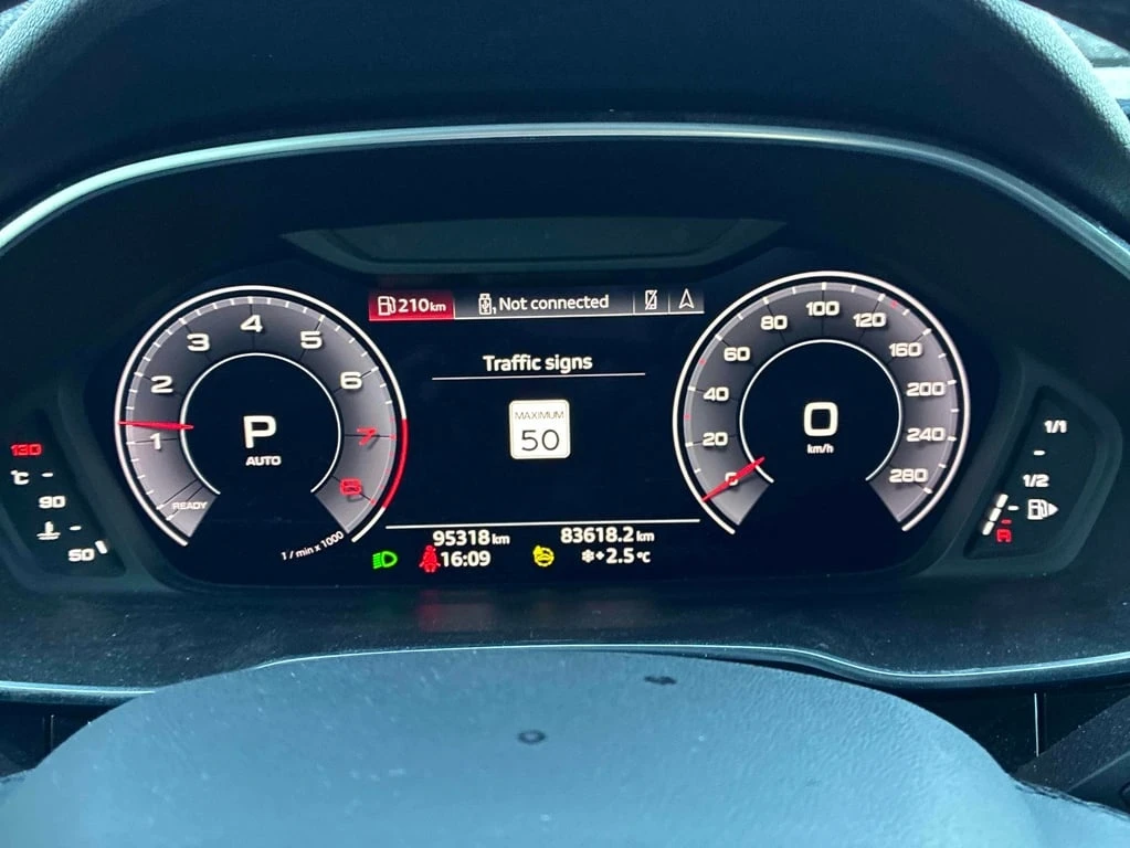 Audi Q3 * Technik * CARFAX * БЕЗ ПЪРВОНАЧАЛНА ВНОСКА - изображение 8