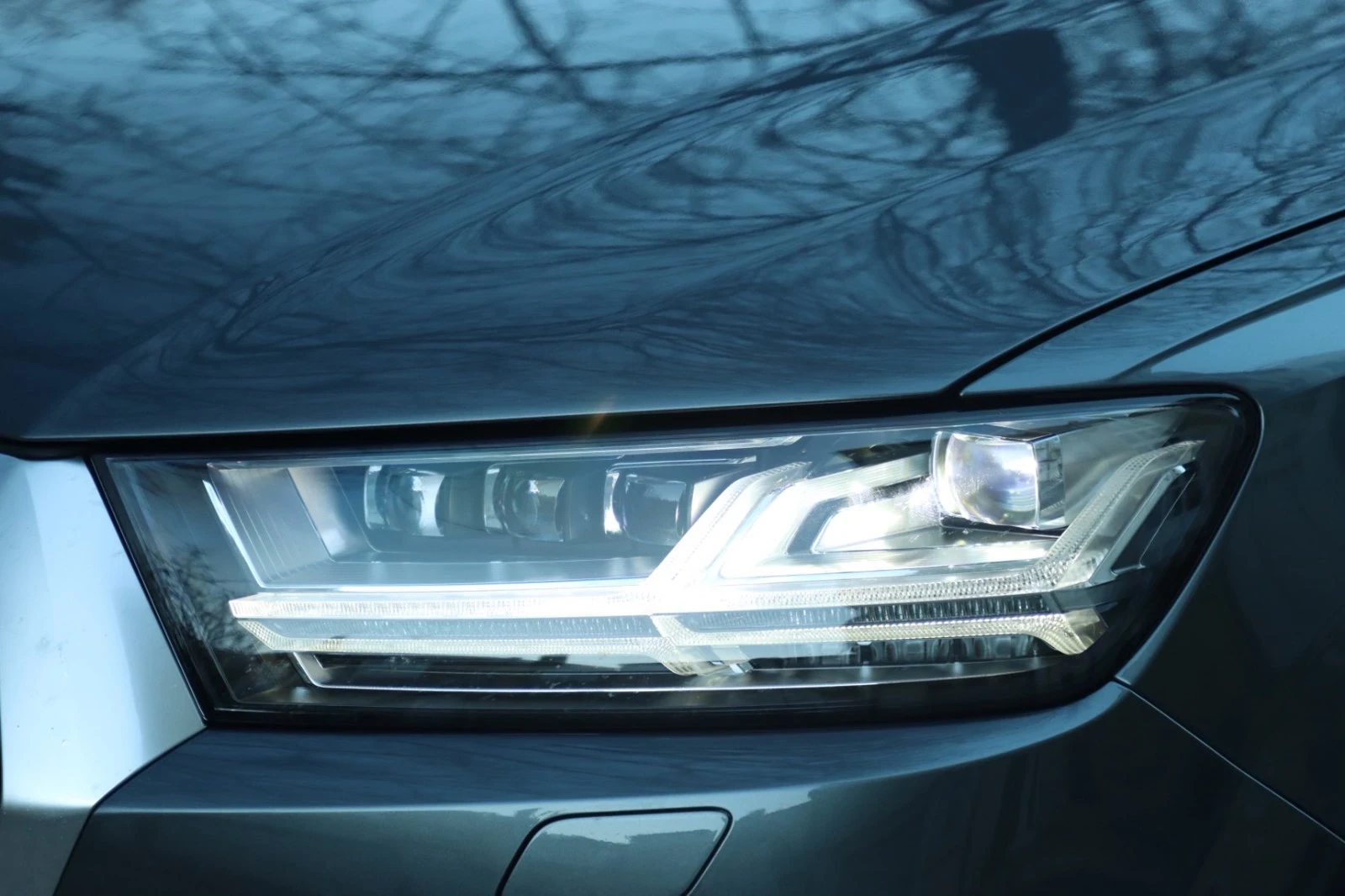 Audi Q7, снимка 2 - Автомобили и джипове - 53726702