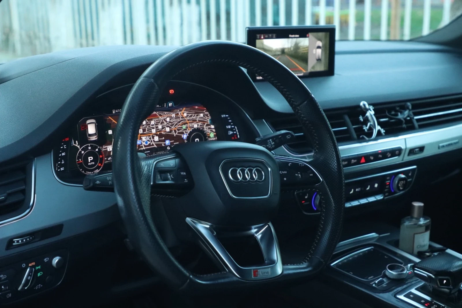 Audi Q7, снимка 3 - Автомобили и джипове - 53726702