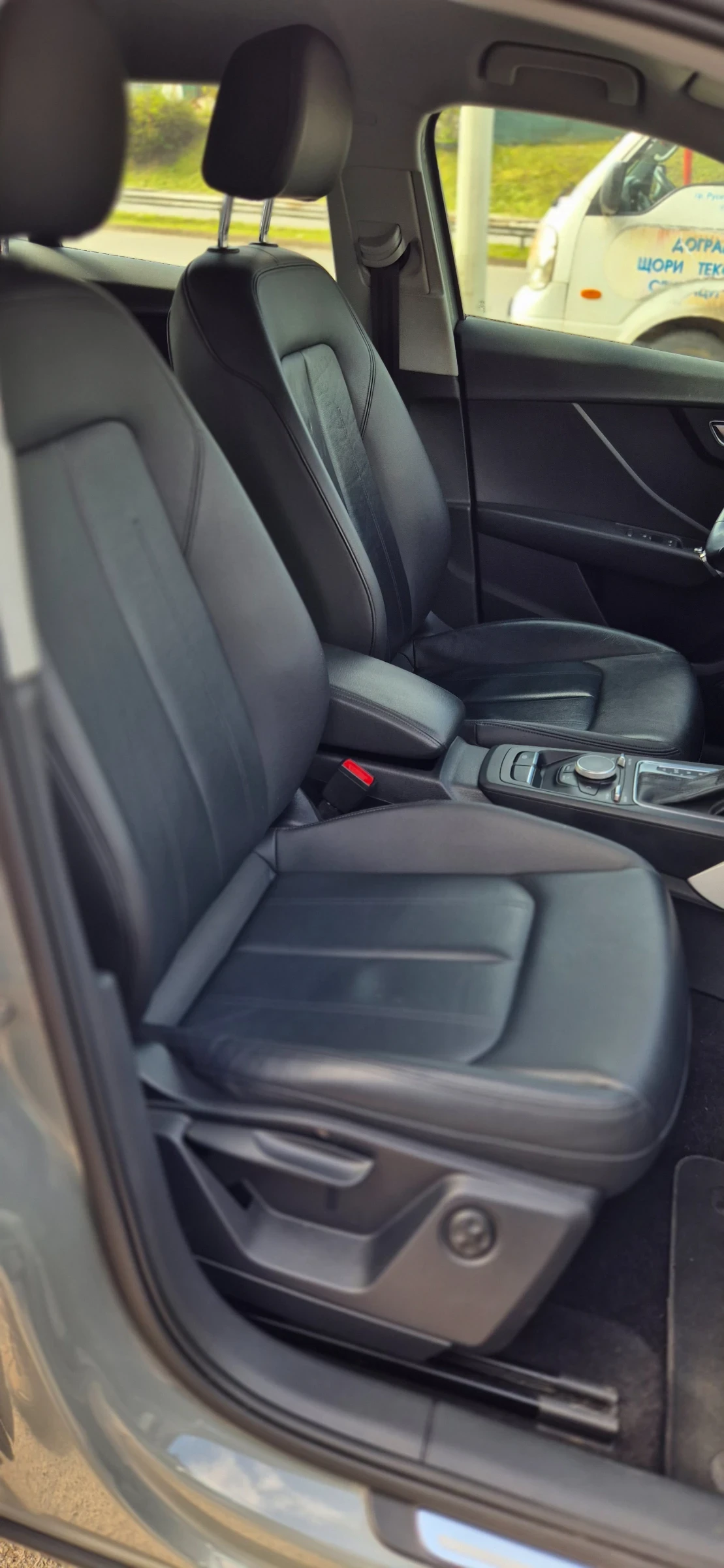 Audi Q2 2.0TDI* QUATTRO* S-TRONIC* NAVI* LED* B&O, снимка 12 - Автомобили и джипове - 54155403