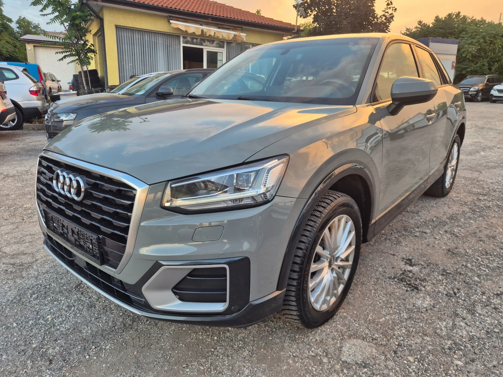 Audi Q2 2.0TDI* QUATTRO* NAVI* B&O* FULL LED, снимка 2 - Автомобили и джипове - 54155403