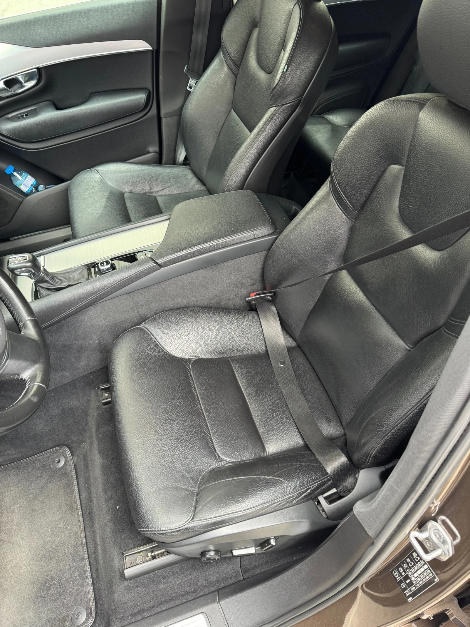 Volvo Xc90 2.0 D5, снимка 7 - Автомобили и джипове - 54403267