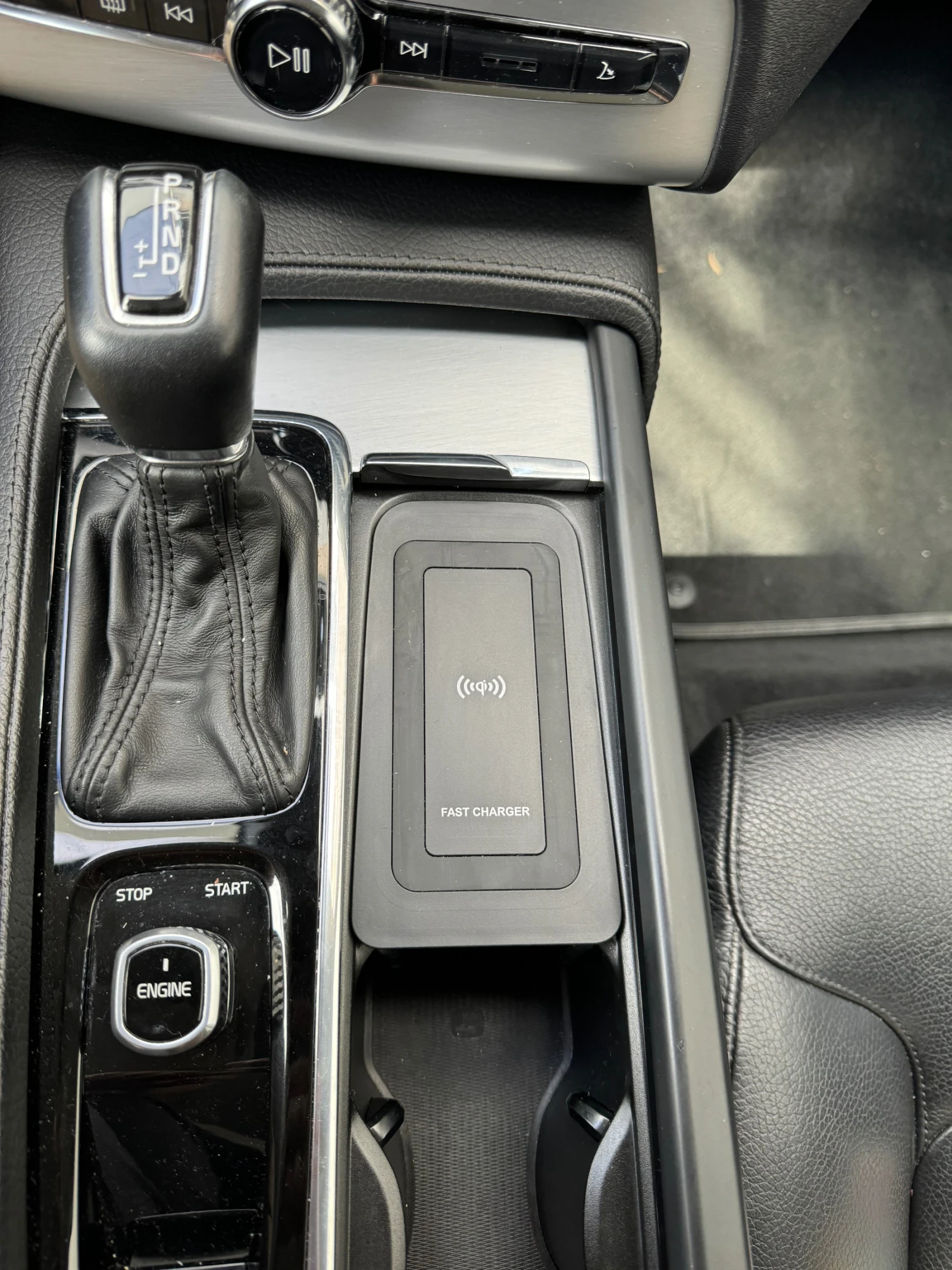 Volvo Xc90 2.0 D5, снимка 8 - Автомобили и джипове - 54403267