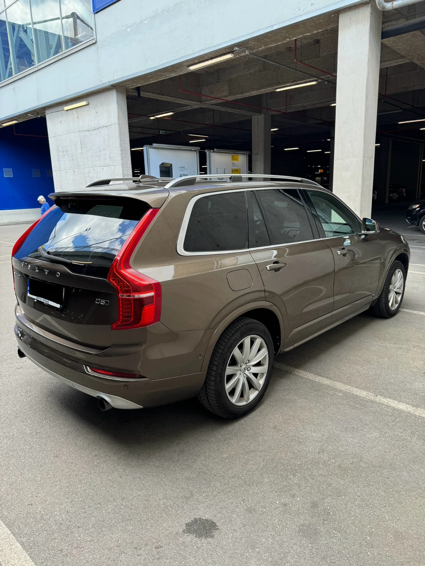 Volvo Xc90 2.0 D5, снимка 3 - Автомобили и джипове - 54403267