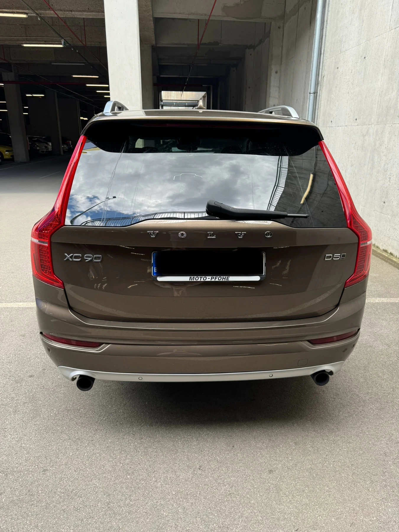 Volvo Xc90 2.0 D5, снимка 4 - Автомобили и джипове - 54403267