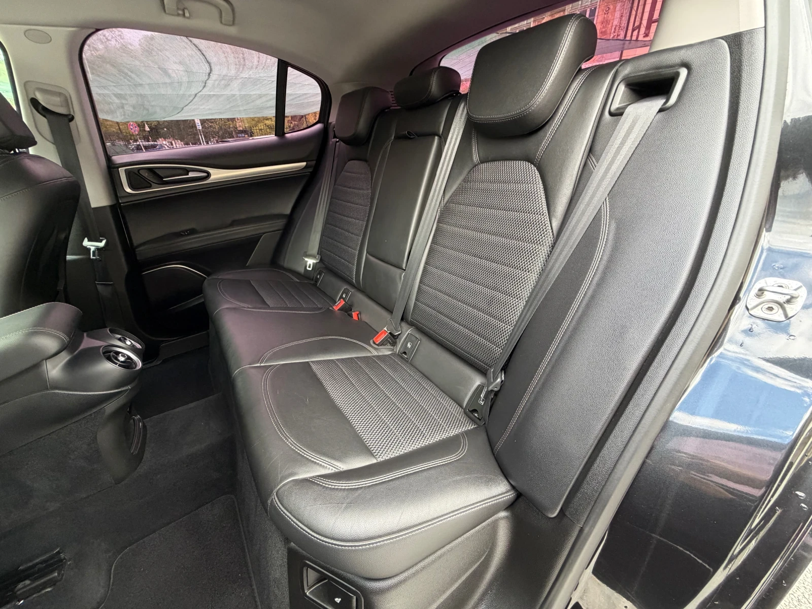 Alfa Romeo Stelvio Quadrifoglio* LED* 4x4* 2.2DIESEL* AUTOMATIC* TOP, снимка 15 - Автомобили и джипове - 54399187