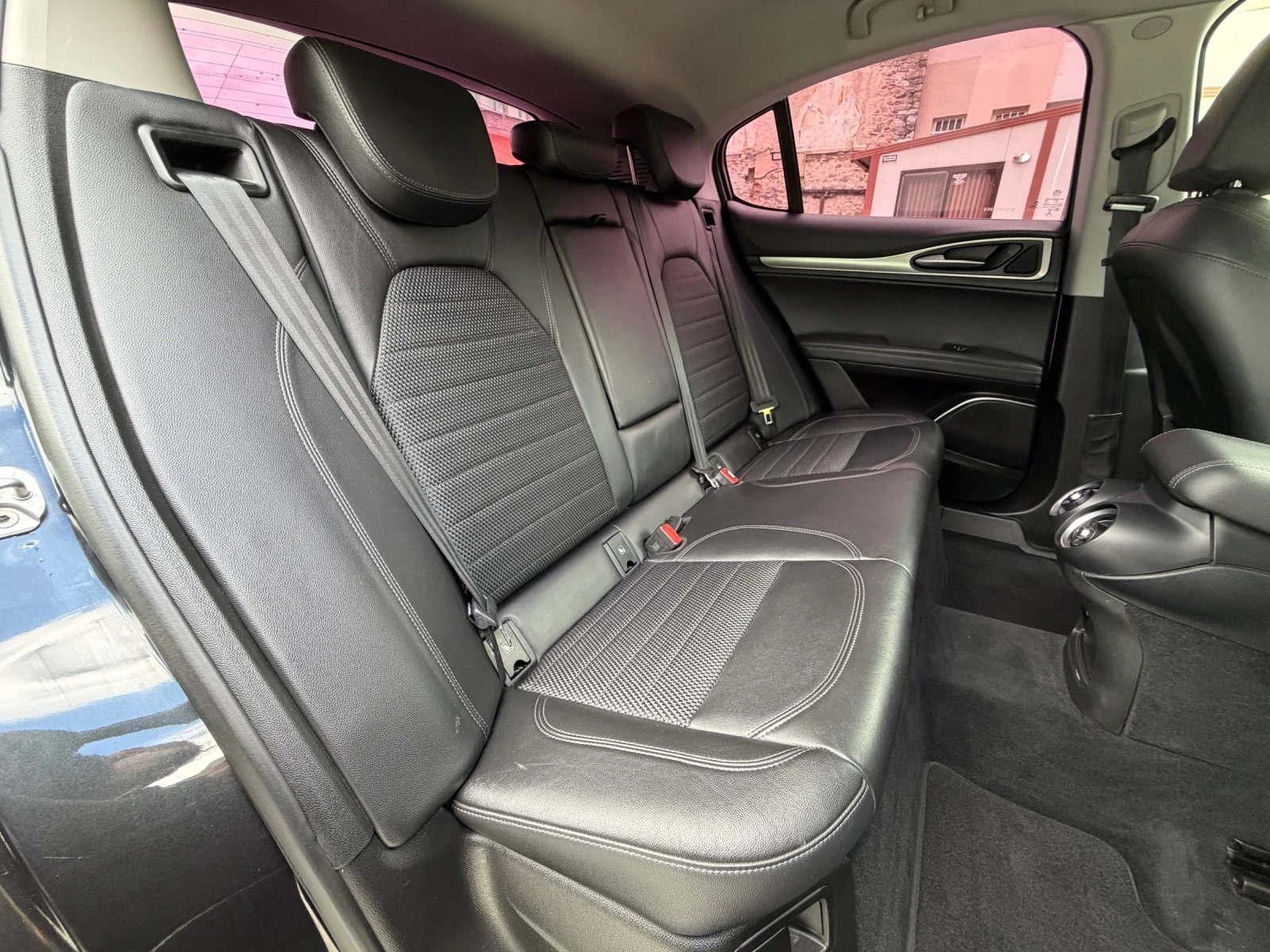 Alfa Romeo Stelvio Quadrifoglio* LED* 4x4* 2.2DIESEL* AUTOMATIC* TOP, снимка 16 - Автомобили и джипове - 54399187