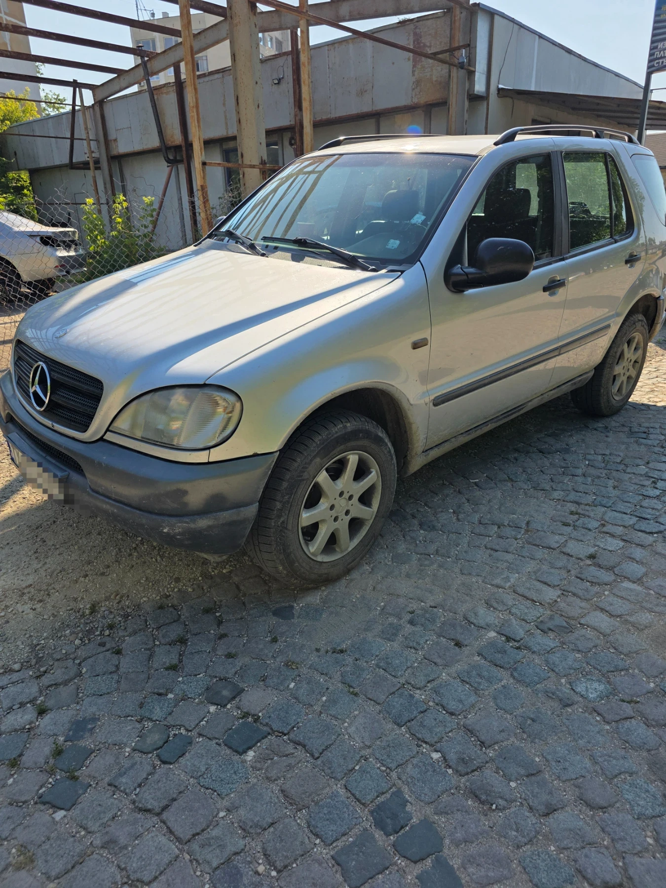 Mercedes-Benz ML 270, снимка 4 - Автомобили и джипове - 55043071