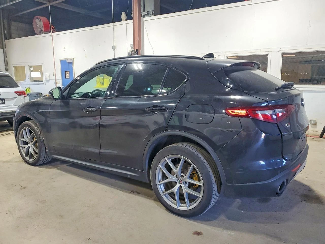 Alfa Romeo Stelvio 2.0l Ti Sport, снимка 2 - Автомобили и джипове - 55591559