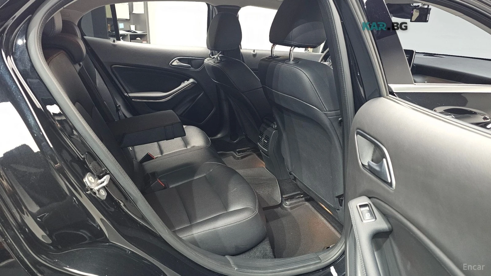 Mercedes-Benz GLA 220 КОЖА* ПОДГРЕВ* КАМЕРА* ПАМЕТ, снимка 10 - Автомобили и джипове - 55952497