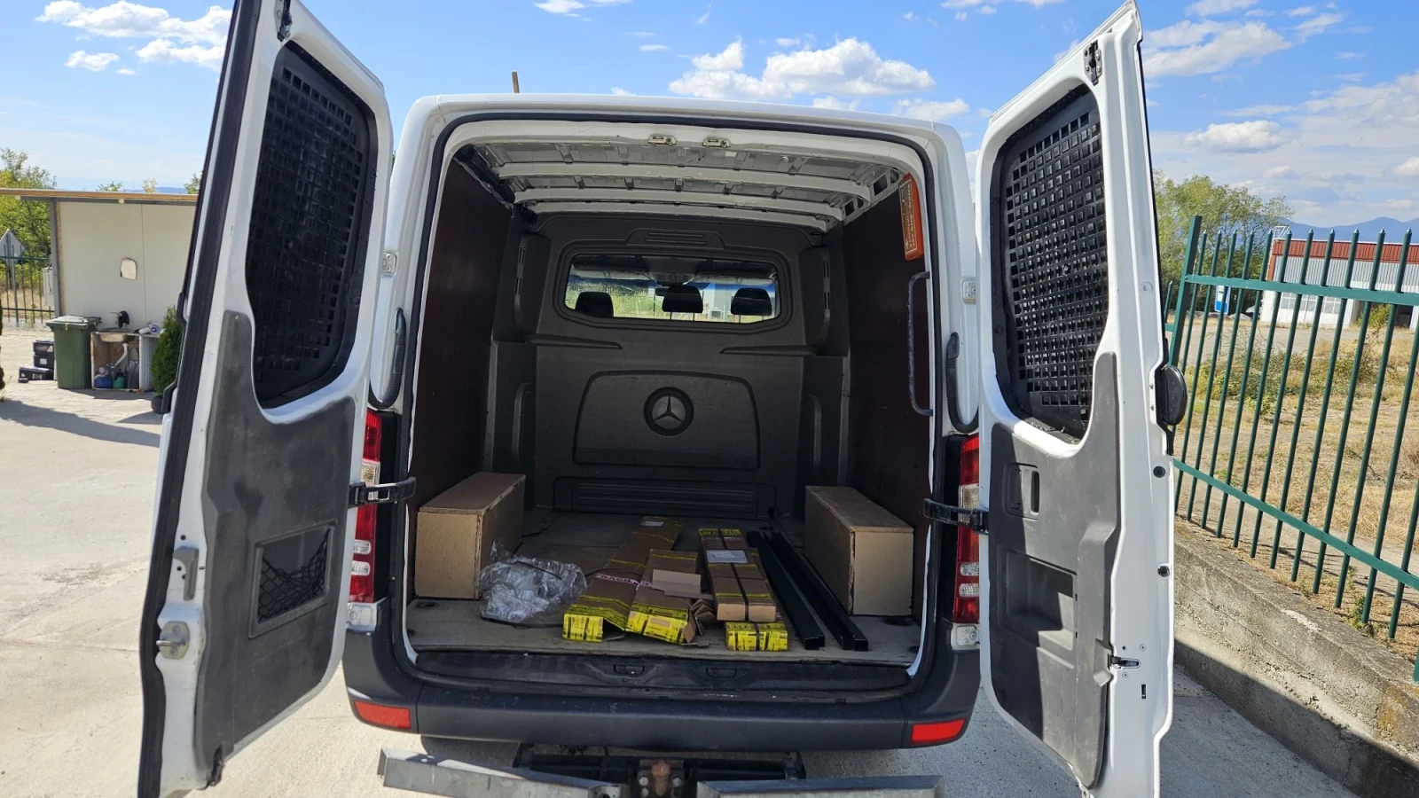 Mercedes-Benz Sprinter 7места, снимка 7 - Бусове и автобуси - 56254018