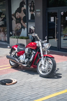 Honda Vtx 1800F Performance Cruiser, снимка 2
