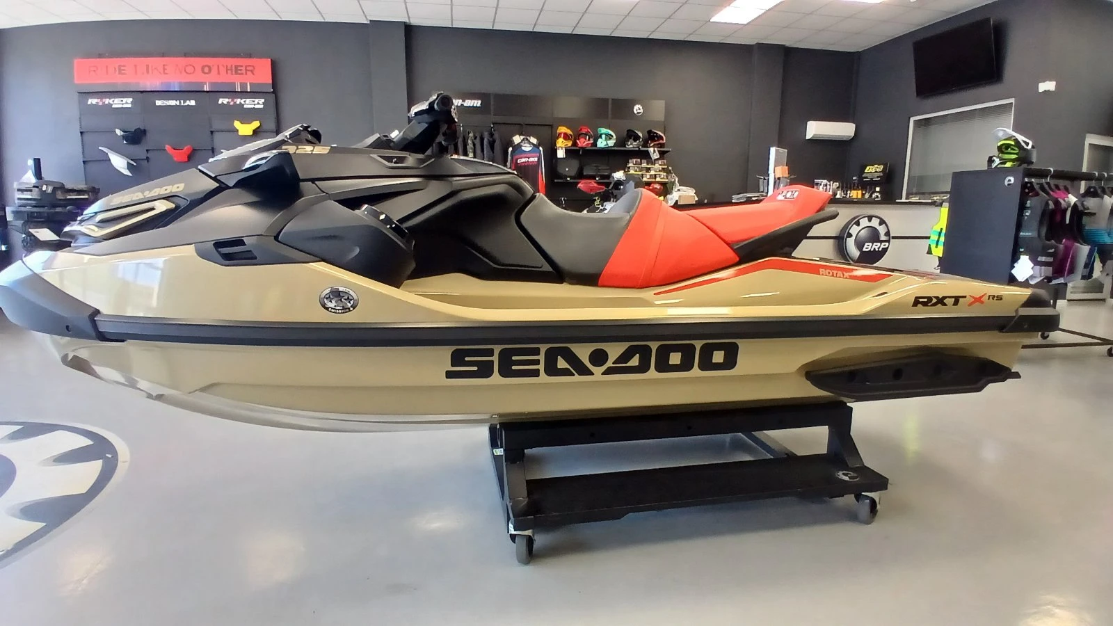Джет Bombardier Sea Doo  RXT-X RS 325 - изображение 3