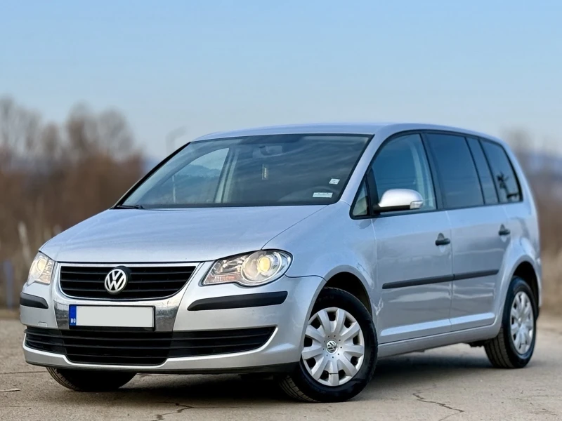 VW Touran 1.9TDI, снимка 2 - Автомобили и джипове - 49251706