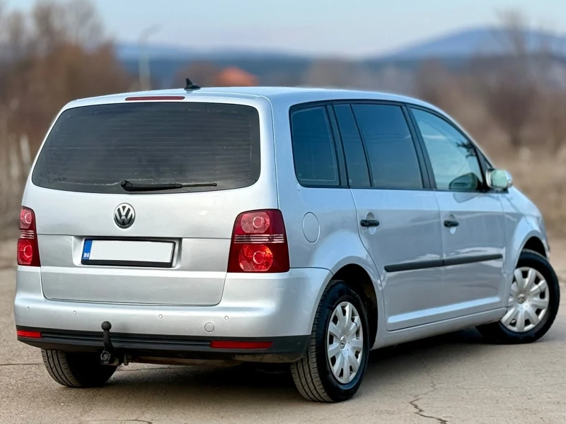 VW Touran 1.9TDI, снимка 4 - Автомобили и джипове - 49251706