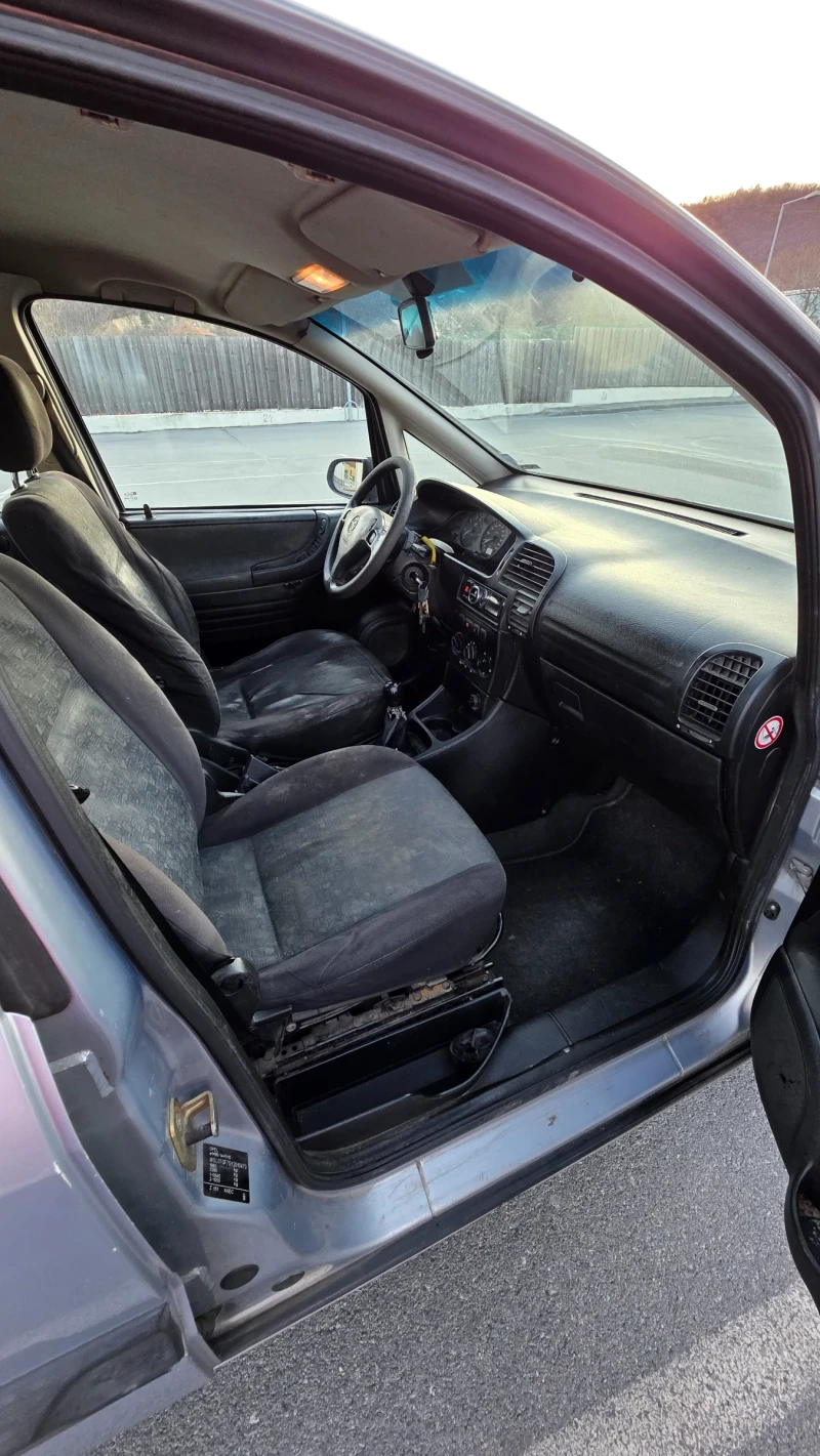 Opel Zafira 1.8  116к.с, снимка 8 - Автомобили и джипове - 49424403