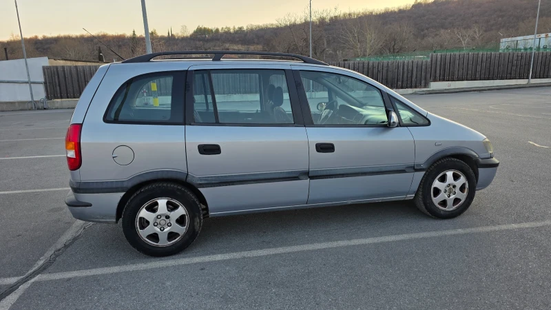 Opel Zafira 1.8  116к.с, снимка 4 - Автомобили и джипове - 49424403