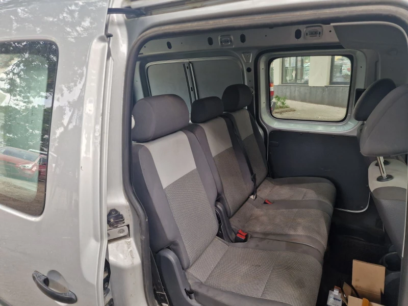 VW Caddy 1.6ТД, снимка 15 - Автомобили и джипове - 50653561